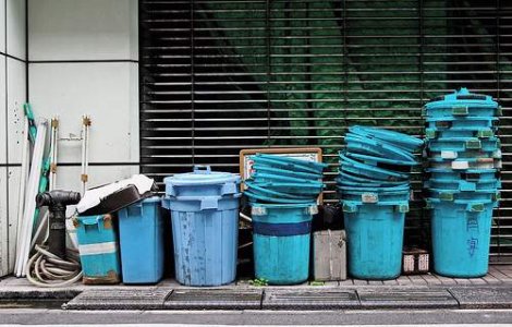 Institutiile publice, obligate sa colecteze selectiv deseurile