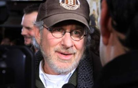 Steven Spielberg va regiza "War Horse"