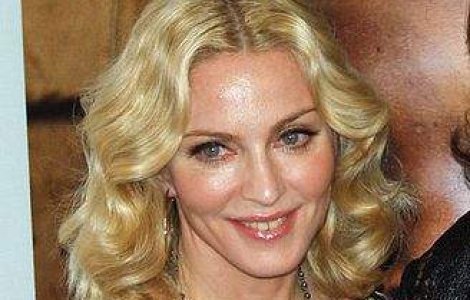 Madonna si-a retras jurnalele scoase la licitatie