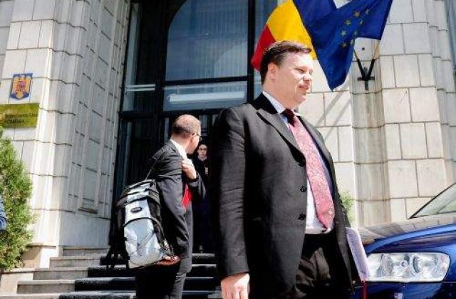 Misiunea FMI isi prelungeste vizita in Romania