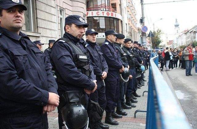 Peste 900 de jandarmi asigura ordinea la meciul Romania-Grecia. Traficul va fi restrictionat