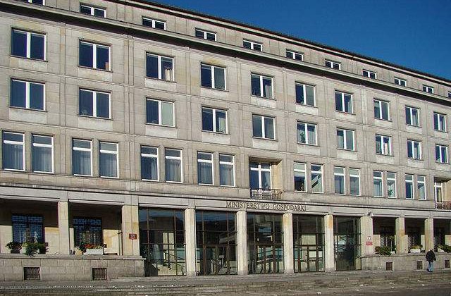 Militanti Greenpeace ocupa Ministerul polonez al Economiei