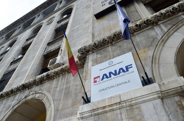 Șase firme cu sedii &icirc;n București și județul Gorj au v&acirc;ndut machiaje de 62,5 milioane lei fără factură