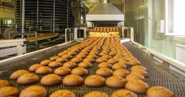 Un bărbat a murit prins într-o mașină de pâine a unei fabrici din Iași