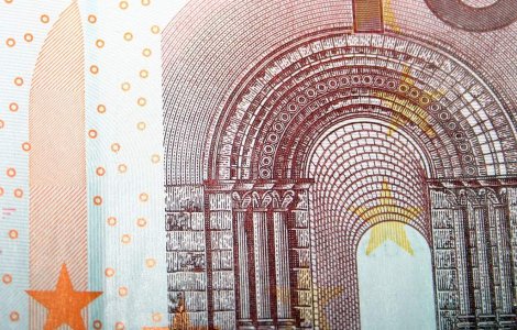 Romania are nevoie de un Guvern extrem de abil ca "sa scape"