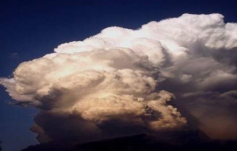 Alerta: Vulcanul din Islanda provoaca un alt nor de cenusa!