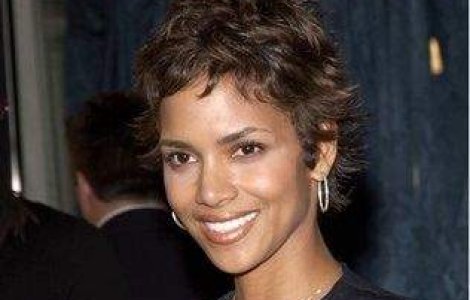 Cele mai atragatoare vedete cu parul scurt