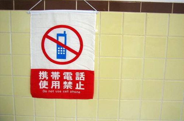 5 ani restrictie la folosirea telefonului