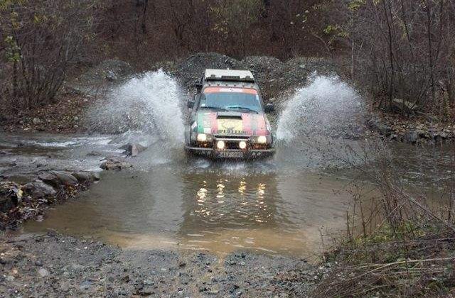 Un echipaj din Transilvania va participa la un raliu caritabil in Africa