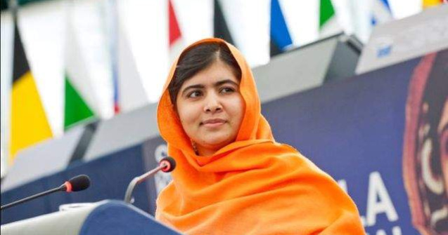 Tanara pakistaneza Malala Yousafzai primeste premiul Saharov in PE