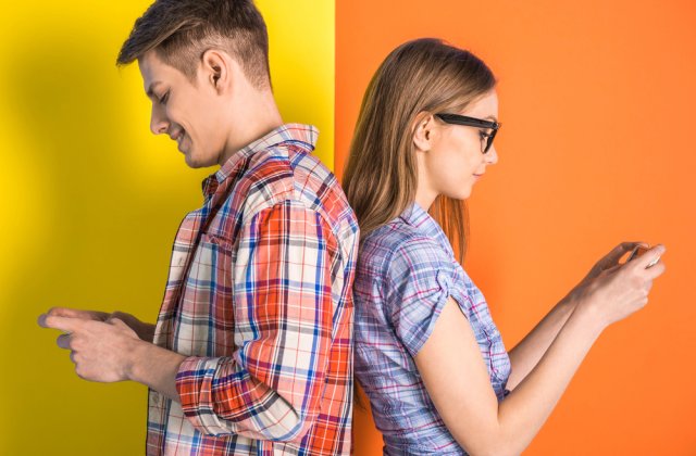 Trimite un gând bun persoanelor dragi! Mesaje frumoase care le vor face ziua deosebită