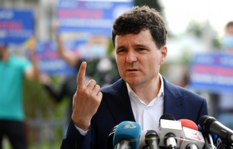 Nicușor Dan compară fața Bucureștiului de acum cu cea din mandatul Gabrielei Firea: Nu am avut bani să cumpărăm bănci noi, dar aleile sunt măturate