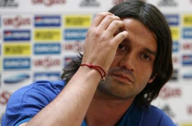 Chivu risca trei etape de supendare