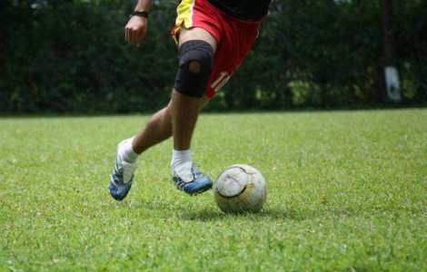Un fotbalist din Vaslui a facut stop cardiorespirator pe teren
