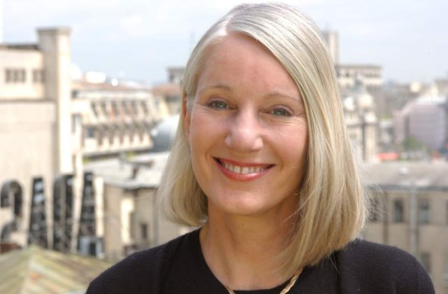 Leslie Hawke, Ambasador al Anului European 2010 in Romania