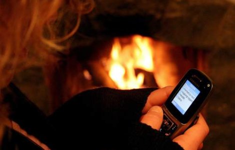 Romanii, "recordmeni" la sms