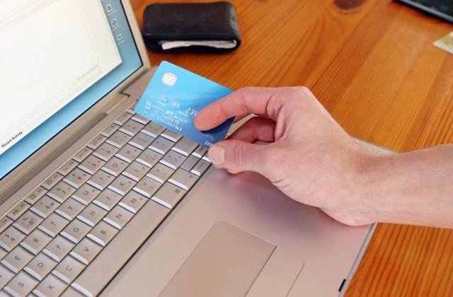 Black Friday: Domo, emag.ro, evomag.ro si F64, vanzari de peste 80 mil. lei in 12 ore