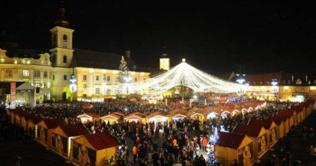 Mii de persoane prezente la deschiderea Targului de Craciun de la Sibiu