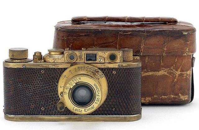 Un aparat de fotografiat Leica extrem de rar, vandut cu 460.000 de euro