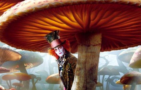 Johnny Depp va juca intr-o continuare a filmului "Alice in Tara Minunilor"