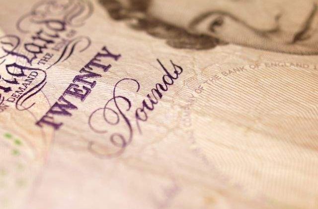 O banca britanica, investigata dupa ce presedintele a fost filmat cand cumpara cocaina