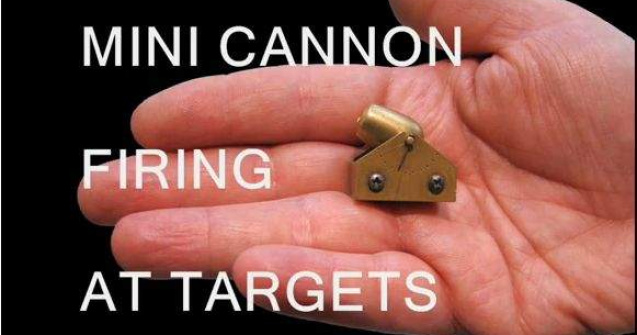  Video  Cine-i mic si negru in cerul gurii si scuipa bile de otel?