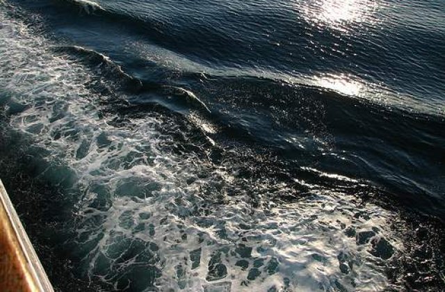 O conducta de motorina polueaza Marea Neagra