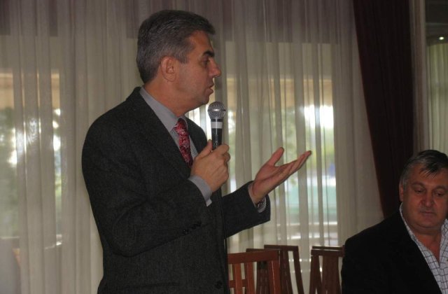 Nicolaescu: Am convenit cu Sanitas sa accepte suspendarea oricarui conflict de munca