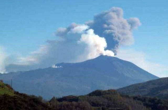 [VIDEO] Ploaie cu pietre in Sicilia