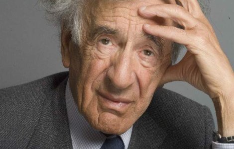 Elie Wiesel primeste Medalia Prezidentiala de la Shimon Peres