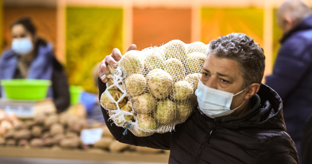 În octombrie se numără scumpirile. Cu cât se vor majora tarifele produselor alimentare
