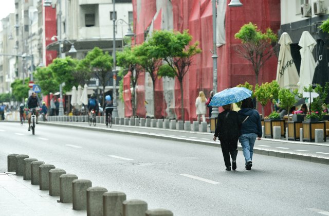 Vremea pentru ziua de duminică, 3 octombrie 2021. Se încălzește ușor în toată țara