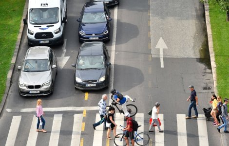 Incidența COVID-19 a ajuns la 9,64 la mia de locuitori în București