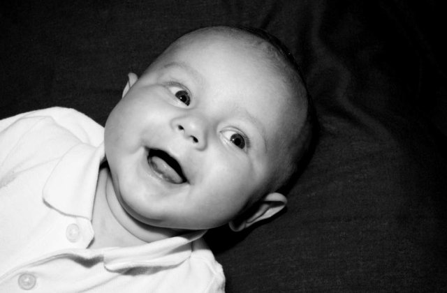 Cum faci milioane de oameni sa zambeasca?