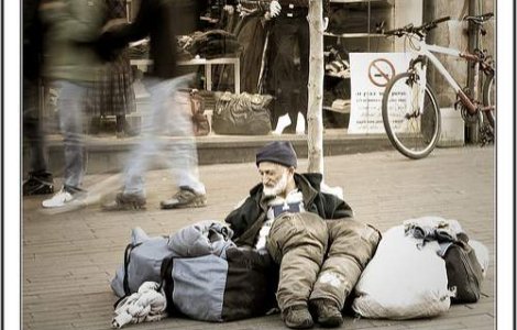 Finlanda ar putea interzice cersetoria din cauza romanilor