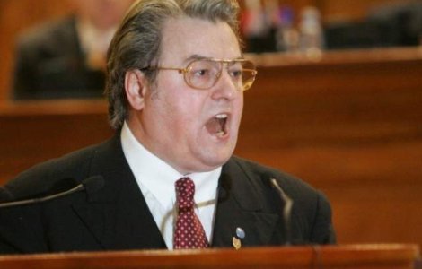 Vadim Tudor, urmarit penal pentru fals intelectual, uz de fals si abuz in serviciu