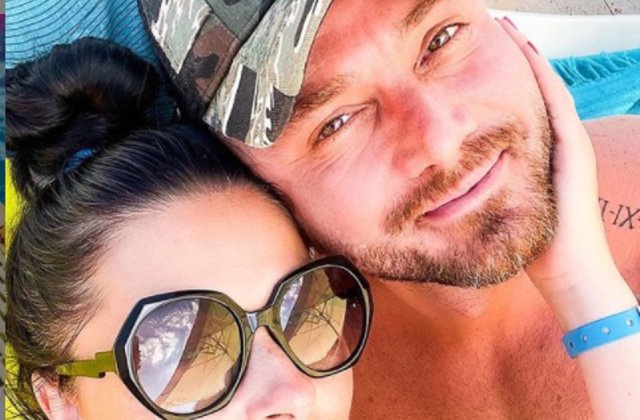 Gabriela Cristea și Tavi Clonda, probleme &icirc;n paradis! De la ce pornesc discuțiile &icirc;n familia lor: &bdquo;Viaţa sexuală să fie...&rdquo;