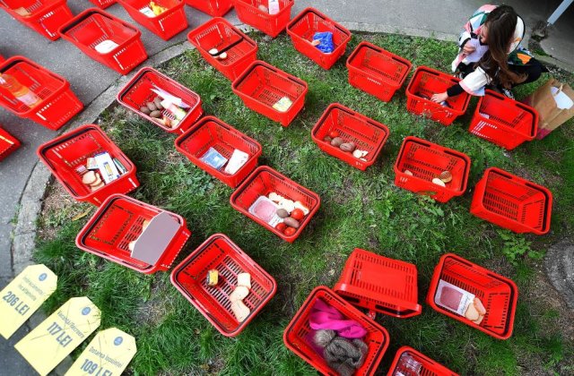 Protest în fața Ministerului Muncii față de modul de calcul al salariului minim