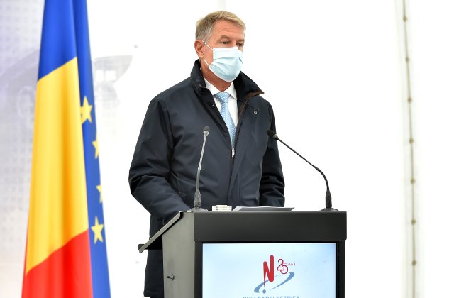 Iohannis: Eu zic că masca de protecție sanitară trebuie purtată tot timpul până când se vaccinează destui