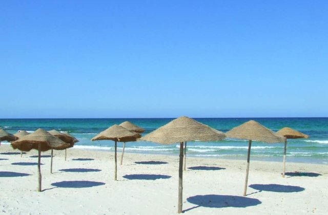 Mai mult de jumatate din suprafata de plaje de pe litoral a fost inchiriata