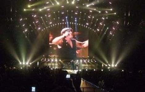 AC/DC vor zgudui Capitala!