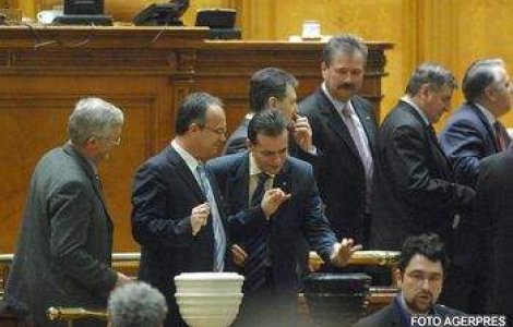 Cat cheltuiesc parlamentarii pe deplasari?