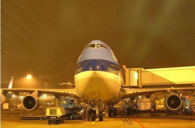 Aeroporturi din Olanda, inchise din cauza cenusii vulcanice