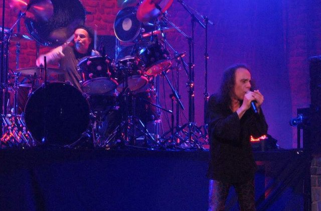 Legenda heavy-metal, Dio, a incetat din viata