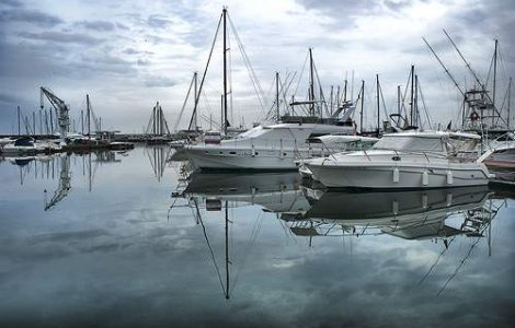 Un iaht a ramas in deriva in largul Marii Negre