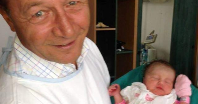 Nepoata presedintelui Basescu, botezata la Biserica Sf. Spiridon Nou