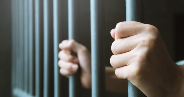 Zeci de deținuți și angajați ai unui penitenciar din România, infectați cu COVID