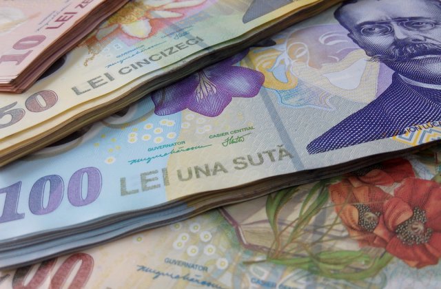 Leul românesc s-a depreciat în raport cu principalele valute. Cât valorează acesta