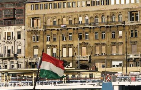 Dubla cetatenie pentru maghiari?