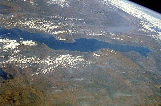 Lacul african Tanganyika e "pe moarte"